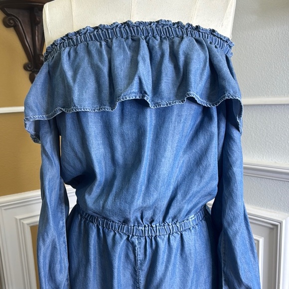 Soft Denim Off-Shoulder Denim Romper - Picture 14 of 14